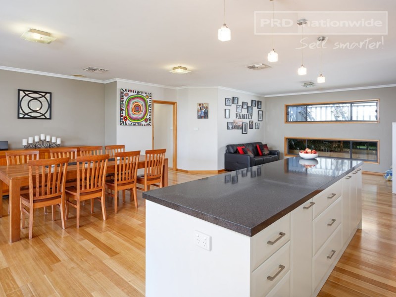 7 Balala Crescent, Bourkelands NSW 2650