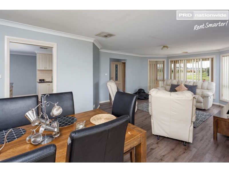 32 Nunkeri Street, Glenfield Park NSW 2650