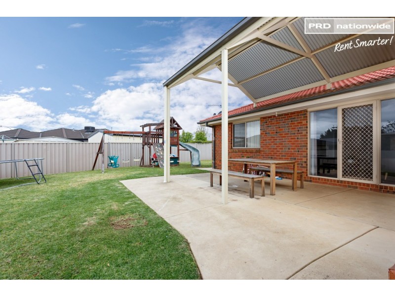 32 Nunkeri Street, Glenfield Park NSW 2650