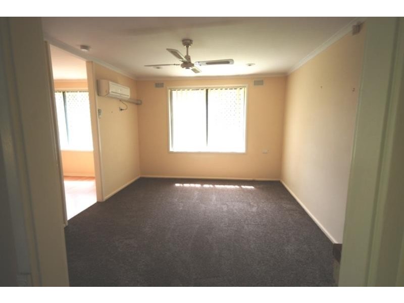 40 Callaghan St, Ashmont NSW 2650