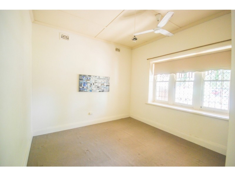 10 Fox Street, Wagga Wagga NSW 2650