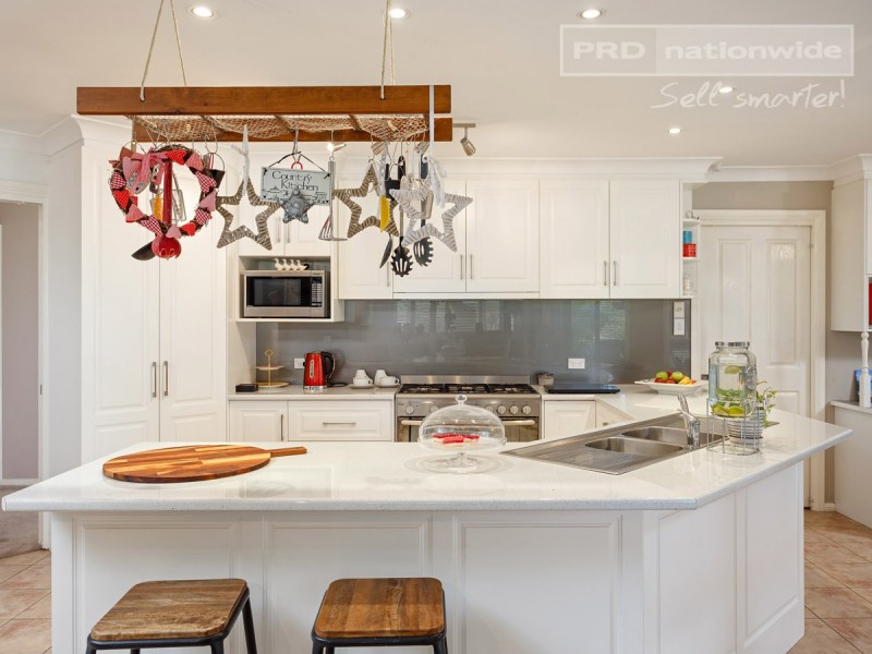 5B Crisp Drive, Flowerdale NSW 2650