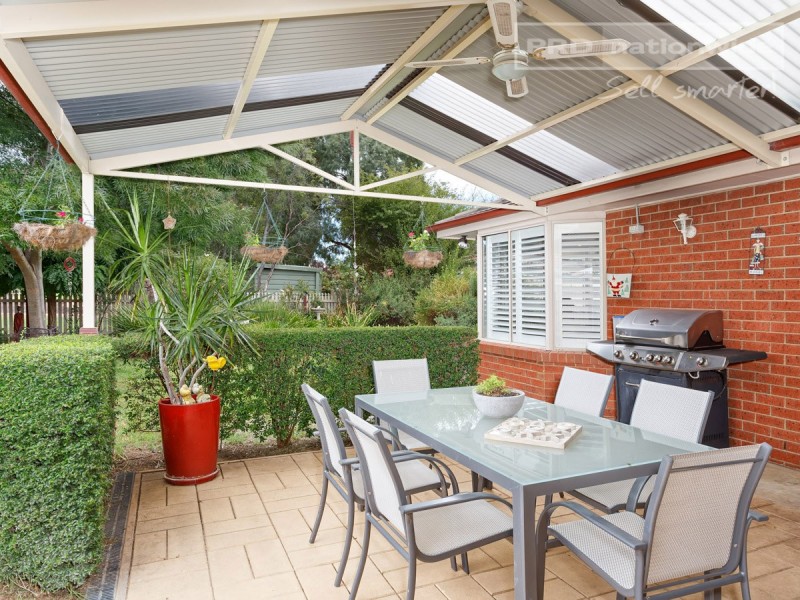 5B Crisp Drive, Flowerdale NSW 2650