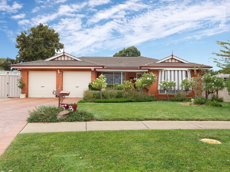 5B Crisp Drive, Flowerdale NSW 2650