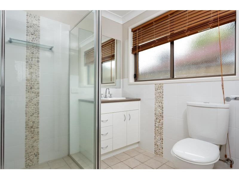 61 Undurra Drive, Glenfield Park NSW 2650
