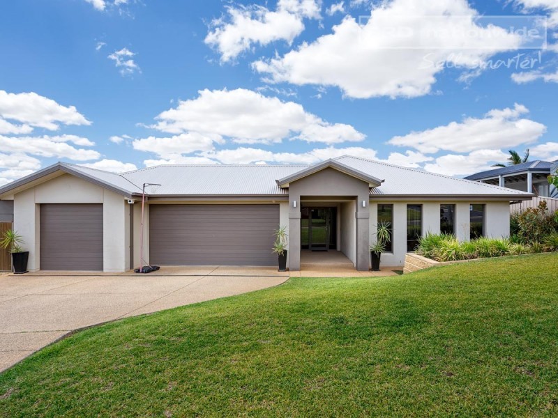 2 Fisher Place, Lloyd NSW 2650