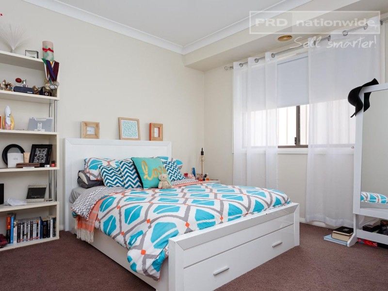 2 Fisher Place, Lloyd NSW 2650