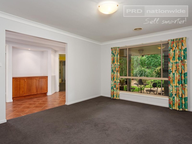 4 Talbot Place, Tatton NSW 2650