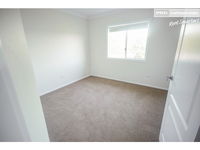 78 Kaloona Drive, Bourkelands NSW 2650