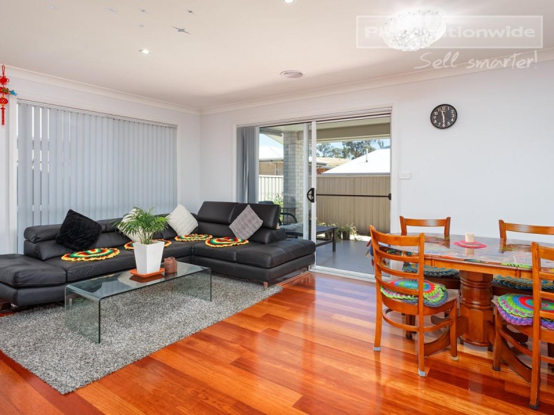 2 Park Place, Lloyd NSW 2650