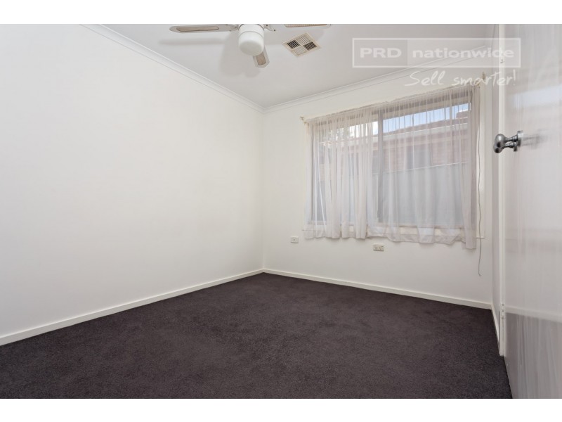 17 Dove Street, Mount Austin NSW 2650