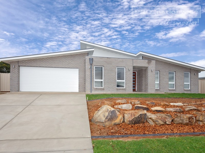 75 Barmedman Ave, Gobbagombalin NSW 2650
