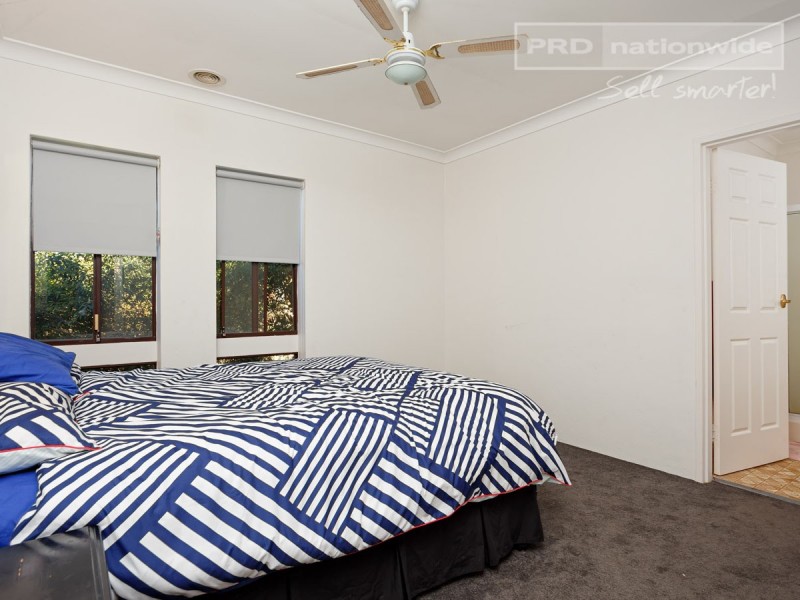 3 Bass Street, Lake Albert NSW 2650