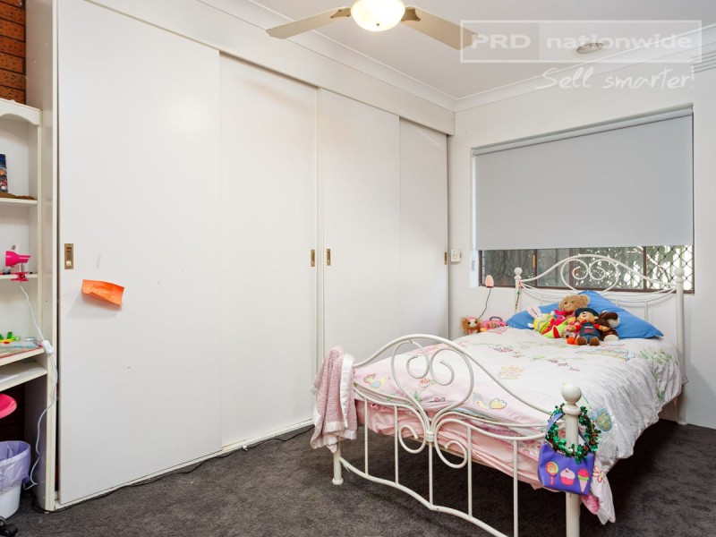 3 Bass Street, Lake Albert NSW 2650