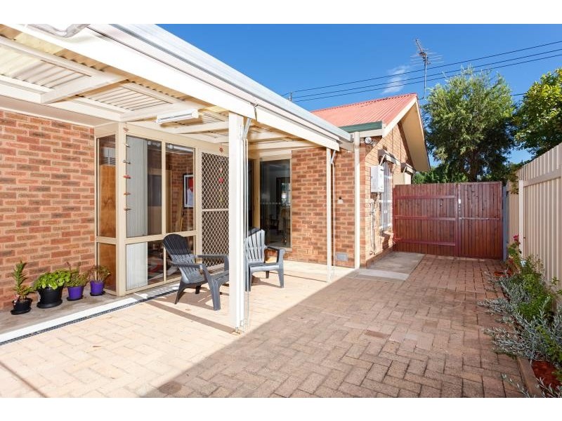 1/96 Crampton Street, Wagga Wagga NSW 2650