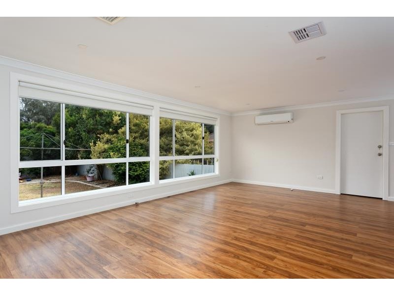 24 Mair Street, Turvey Park NSW 2650