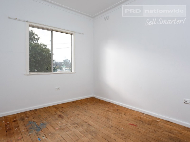 6 Montgomery Street, Ashmont NSW 2650