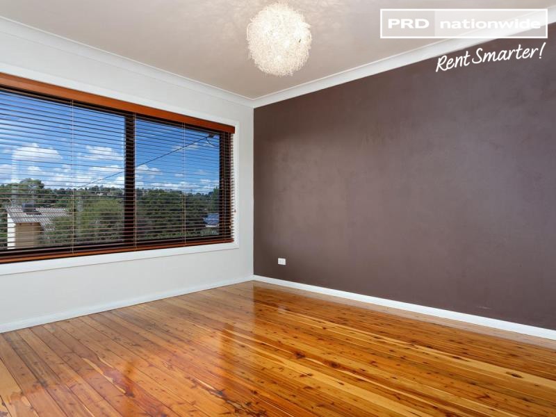 28 Warrawong Street, Kooringal NSW 2650
