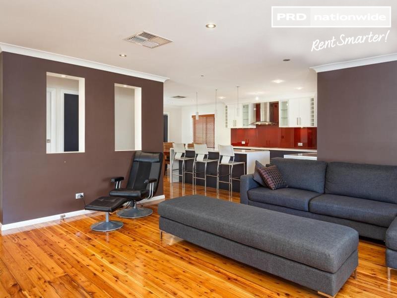 28 Warrawong Street, Kooringal NSW 2650