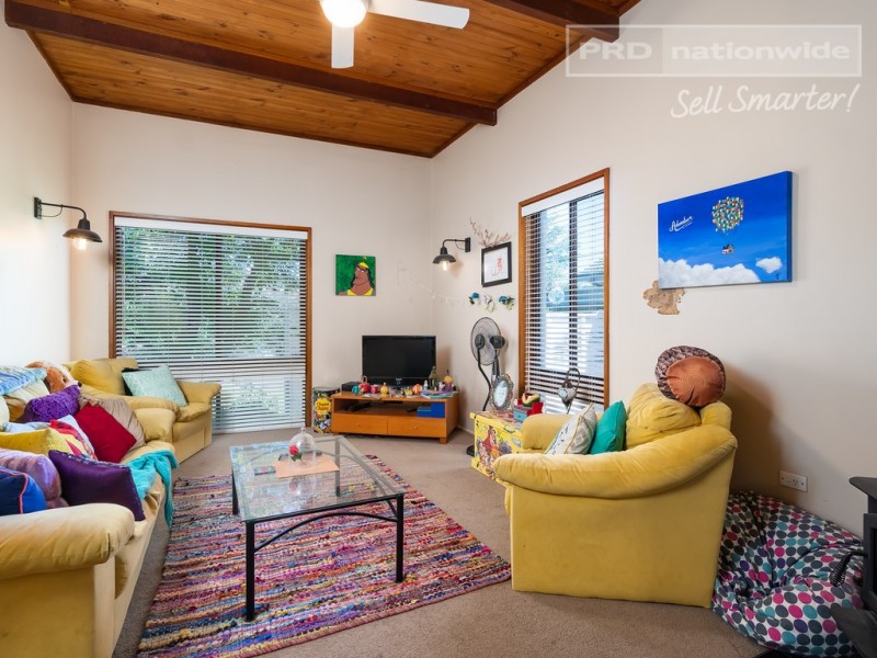 3 Falcon Place, Kooringal NSW 2650