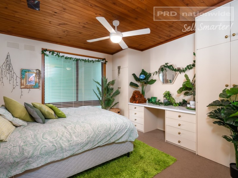 3 Falcon Place, Kooringal NSW 2650