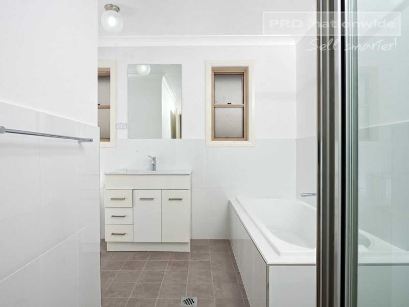 3/6 Trumper Street, Boorooma NSW 2650