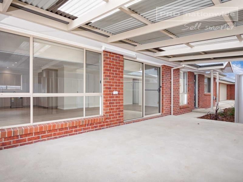 3/6 Trumper Street, Boorooma NSW 2650