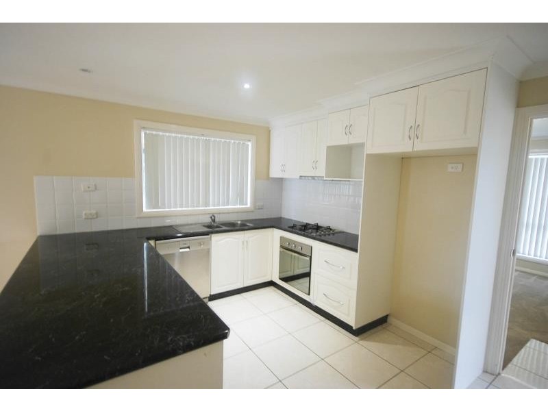 1/6 Kimberley Drive, Tatton NSW 2650