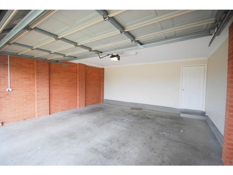 1/6 Kimberley Drive, Tatton NSW 2650