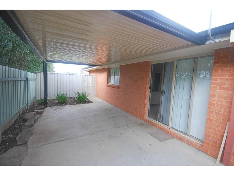 1/6 Kimberley Drive, Tatton NSW 2650