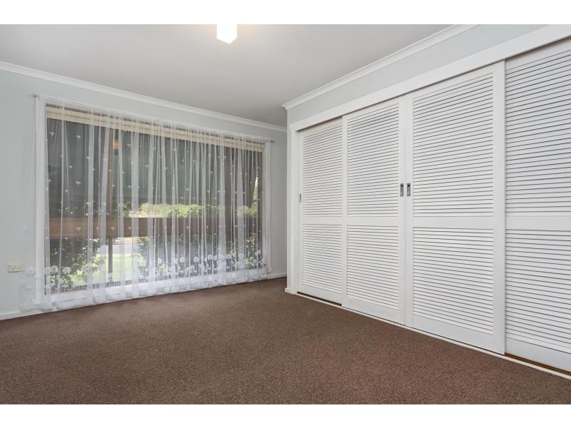 2 Wren Street, Mount Austin NSW 2650