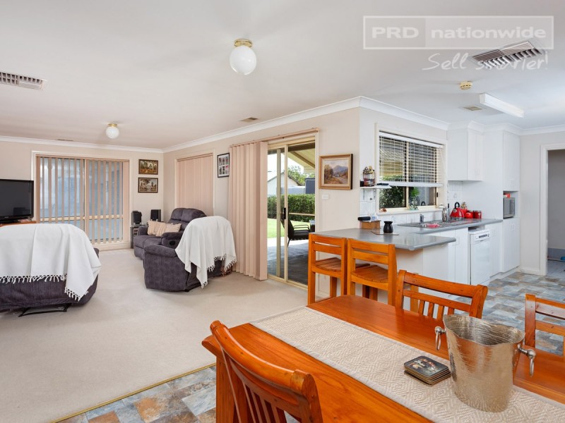 86 King Street, The Rock NSW 2655