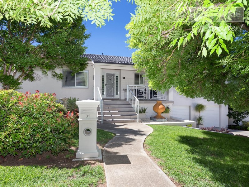 31 Dalkeith Avenue, Lake Albert NSW 2650