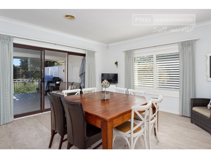 31 Dalkeith Avenue, Lake Albert NSW 2650