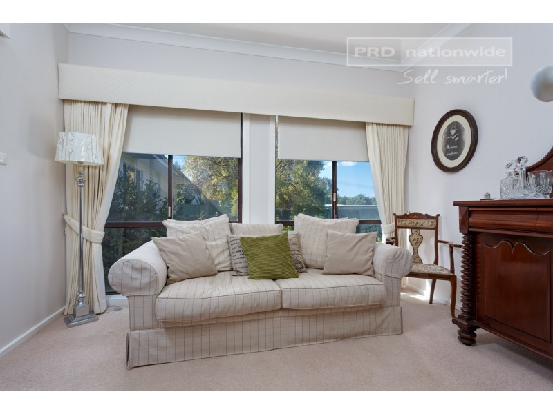 31 Dalkeith Avenue, Lake Albert NSW 2650