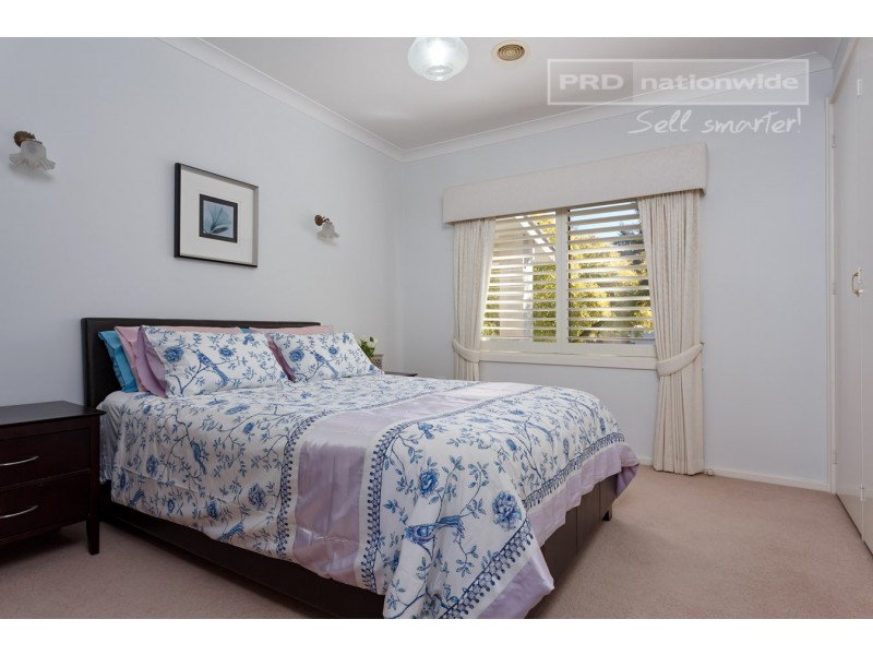 31 Dalkeith Avenue, Lake Albert NSW 2650