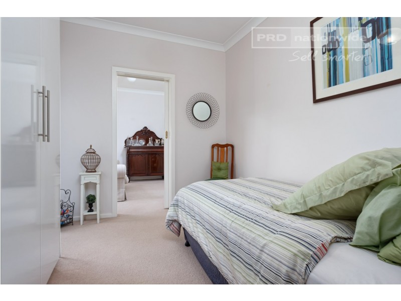 31 Dalkeith Avenue, Lake Albert NSW 2650