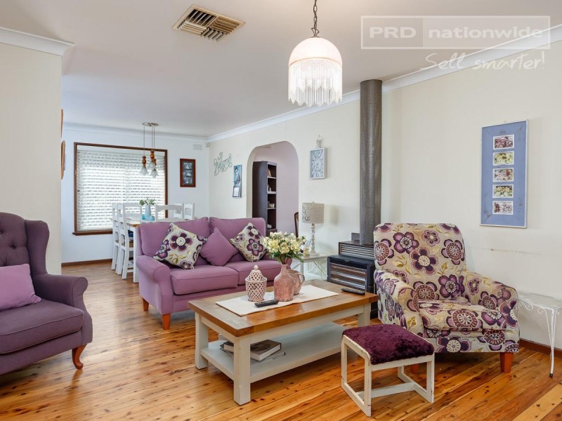 74 Raye Street, Tolland NSW 2650