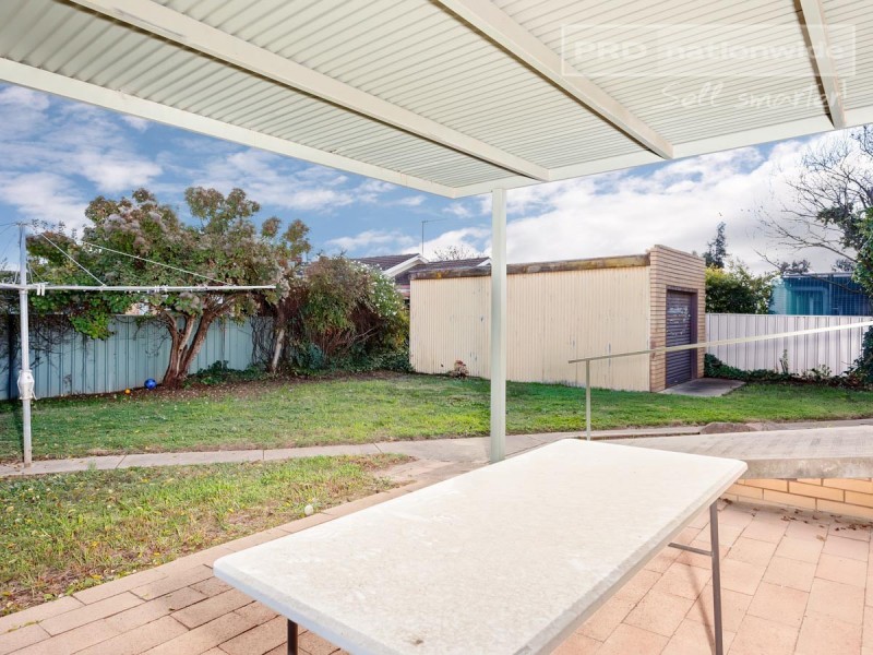 74 Raye Street, Tolland NSW 2650