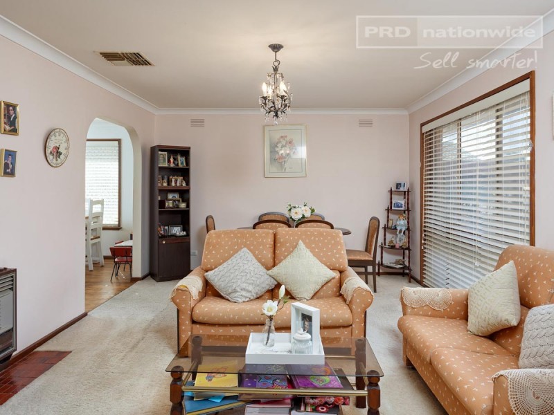 74 Raye Street, Tolland NSW 2650