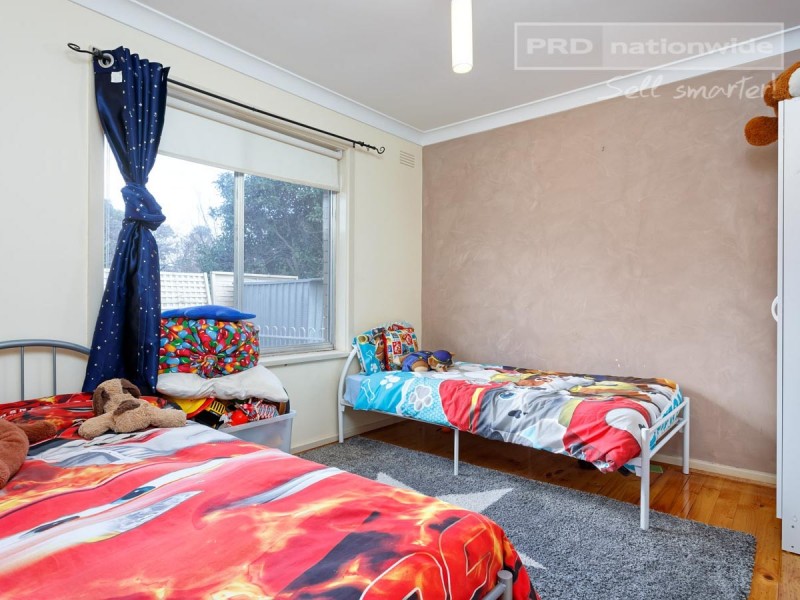 6 Geneva Crescent, Lake Albert NSW 2650