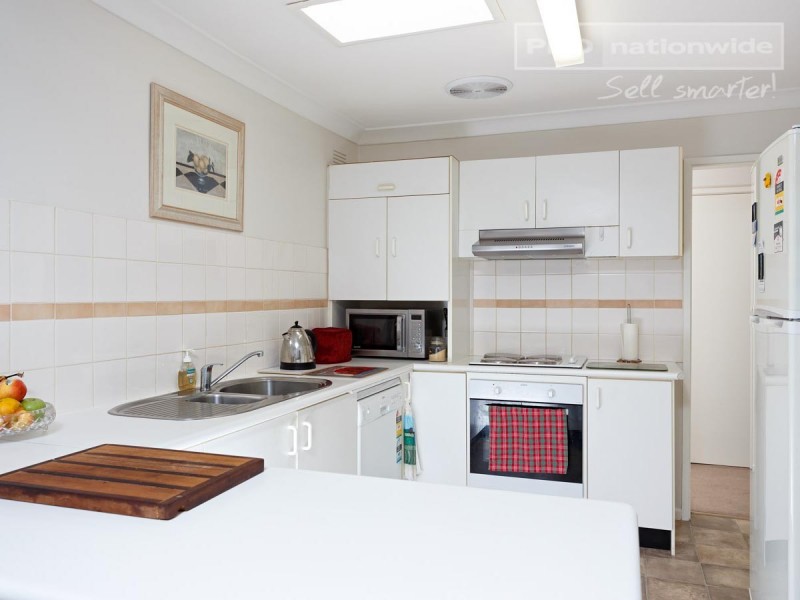 34 Fairbairn Crescent, Kooringal NSW 2650