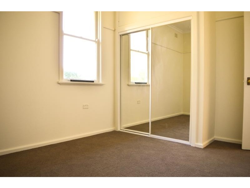 14 Macquarie Street, Mount Austin NSW 2650