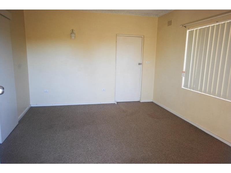 1/24 Willow Street, Kooringal NSW 2650