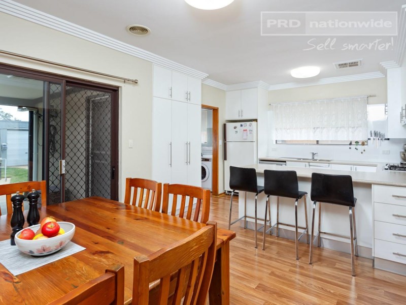 25 Anne Street, Tolland NSW 2650