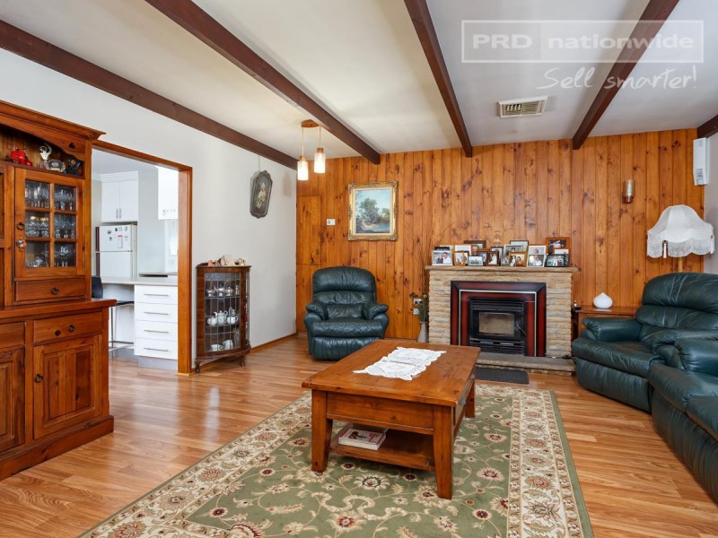 25 Anne Street, Tolland NSW 2650