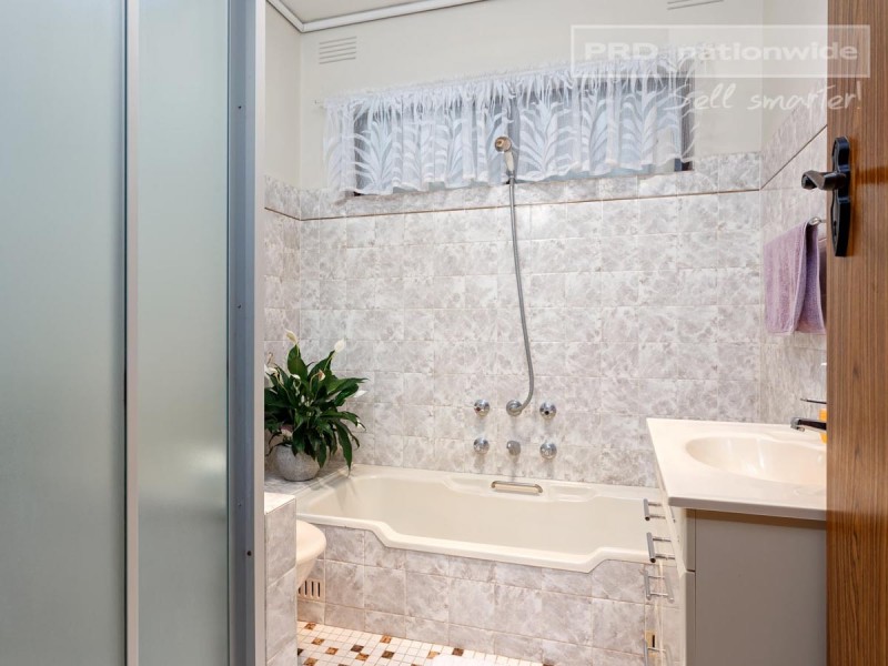 25 Anne Street, Tolland NSW 2650