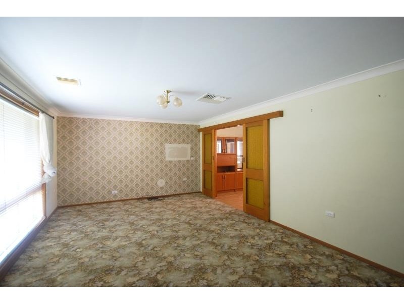 23 Coyne Street, Mount Austin NSW 2650