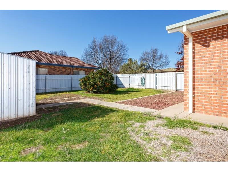 39 Overdale Drive, Bourkelands NSW 2650