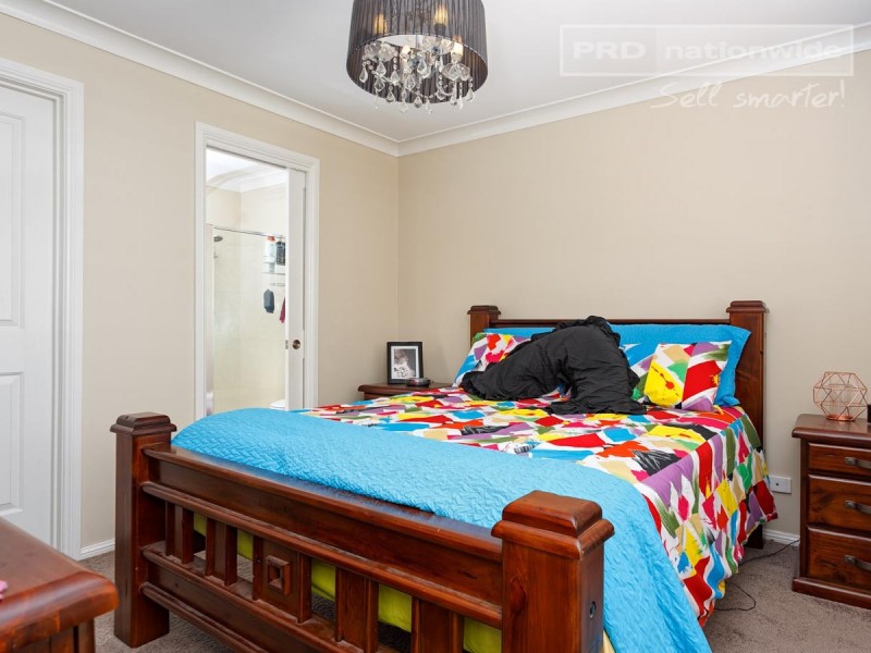 12 Birri Place, Glenfield Park NSW 2650